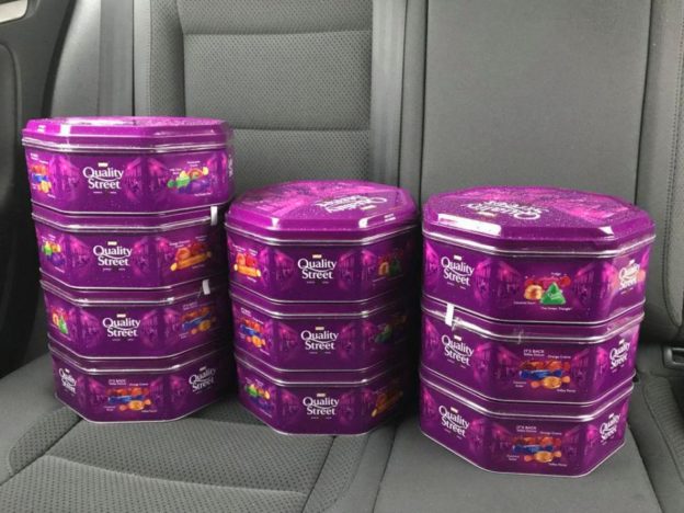 Big Tins Of Quality Streets For Only 1 25 At Tesco Dg Cars